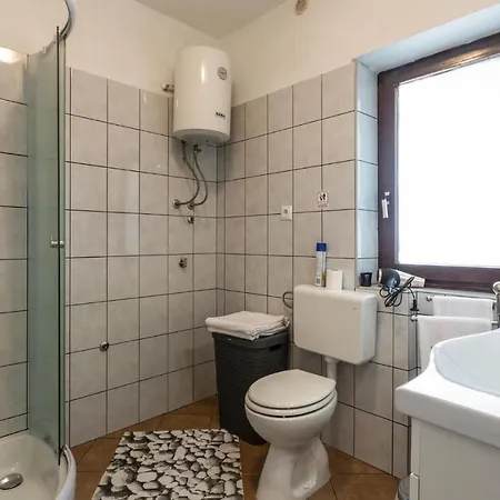 1 Bedroom Stunning In アパート プーラ