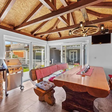 1 Bedroom Stunning In